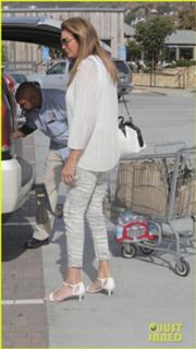 Caitlyn Jenner feet photo thumbnail