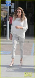 Caitlyn Jenner feet photo thumbnail