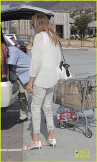 Caitlyn Jenner feet photo thumbnail