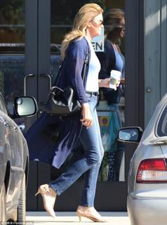 Caitlyn Jenner feet photo thumbnail