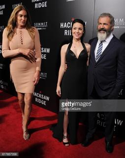 Caitlyn Jenner feet photo thumbnail