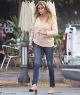 Caitlyn Jenner feet photo thumbnail