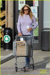 Caitlyn Jenner feet photo thumbnail