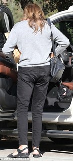 Caitlyn Jenner feet photo thumbnail