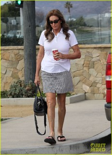 Caitlyn Jenner feet photo thumbnail