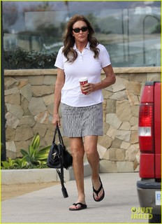 Caitlyn Jenner feet photo thumbnail