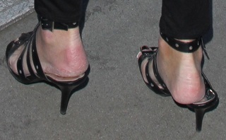 Caitlyn Jenner feet photo thumbnail