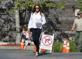 Caitlyn Jenner feet photo thumbnail