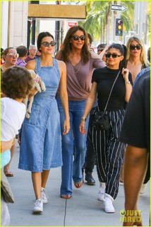 Caitlyn Jenner feet photo thumbnail