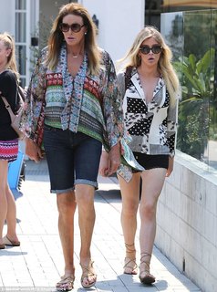 Caitlyn Jenner feet photo thumbnail