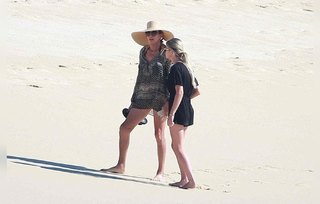 Caitlyn Jenner feet photo thumbnail