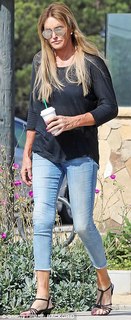 Caitlyn Jenner feet photo thumbnail
