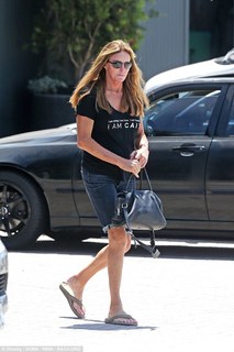Caitlyn Jenner feet photo thumbnail
