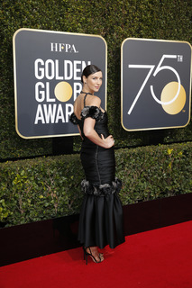 Caitríona Balfe feet photo thumbnail