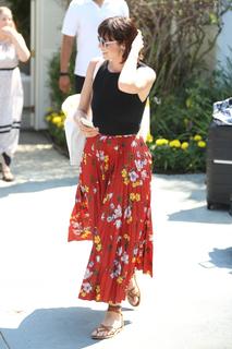 Caitríona Balfe feet photo thumbnail