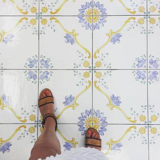 Caitríona Balfe feet photo thumbnail