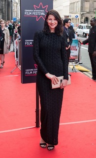 Caitríona Balfe feet photo thumbnail