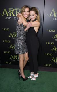 Caity Lotz feet photo thumbnail