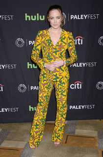Caity Lotz feet photo thumbnail