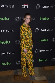 Caity Lotz feet photo thumbnail