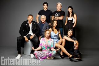 Caity Lotz feet photo thumbnail