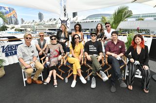 Caity Lotz feet photo thumbnail