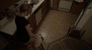 Caity Lotz feet photo thumbnail