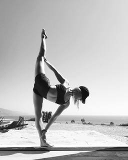 Caley Joyner feet photo 2