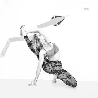 Caley Joyner feet photo 20