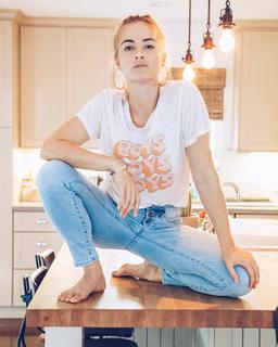 Caley Joyner feet photo 4