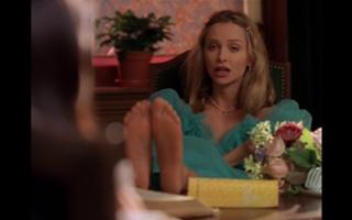 Calista Flockhart feet photo thumbnail