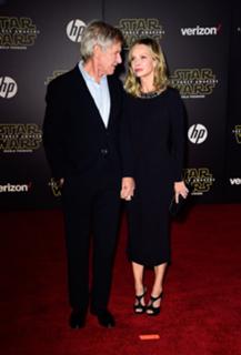 Calista Flockhart feet photo thumbnail