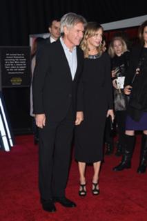 Calista Flockhart feet photo thumbnail