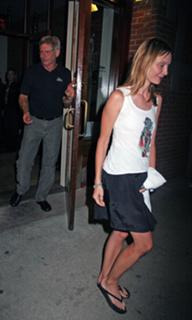Calista Flockhart feet photo thumbnail