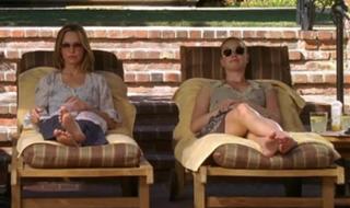 Calista Flockhart feet photo thumbnail