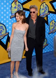 Calista Flockhart feet photo thumbnail