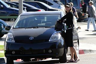 Calista Flockhart feet photo thumbnail
