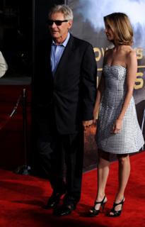 Calista Flockhart feet photo thumbnail