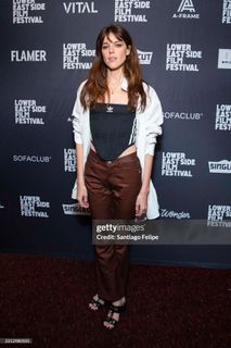 Callie Hernandez feet photo 8