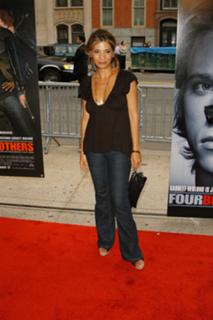 Callie Thorne feet photo thumbnail