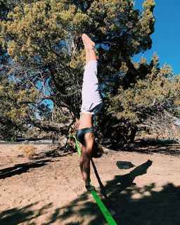 Calyx Hampton feet photo thumbnail