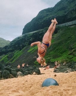 Calyx Hampton feet photo thumbnail