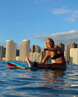 Calyx Hampton feet photo thumbnail