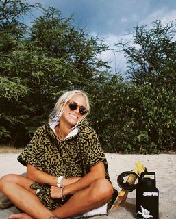 Calyx Hampton feet photo thumbnail