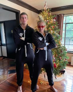 Calyx Hampton feet photo thumbnail