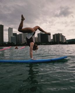 Calyx Hampton feet photo thumbnail