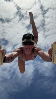 Calyx Hampton feet photo thumbnail