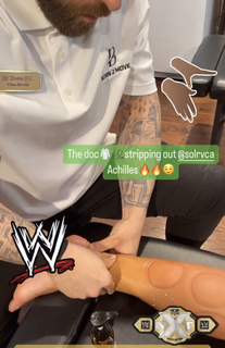 Calyx Hampton feet photo thumbnail