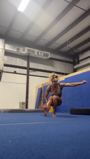 Calyx Hampton feet photo thumbnail