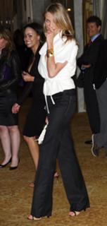 Cameron Diaz feet photo thumbnail